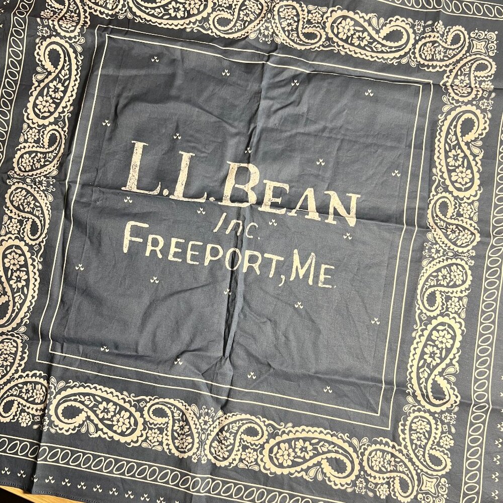 NWT LL Bean Blue Logo Bandana Handkerchief